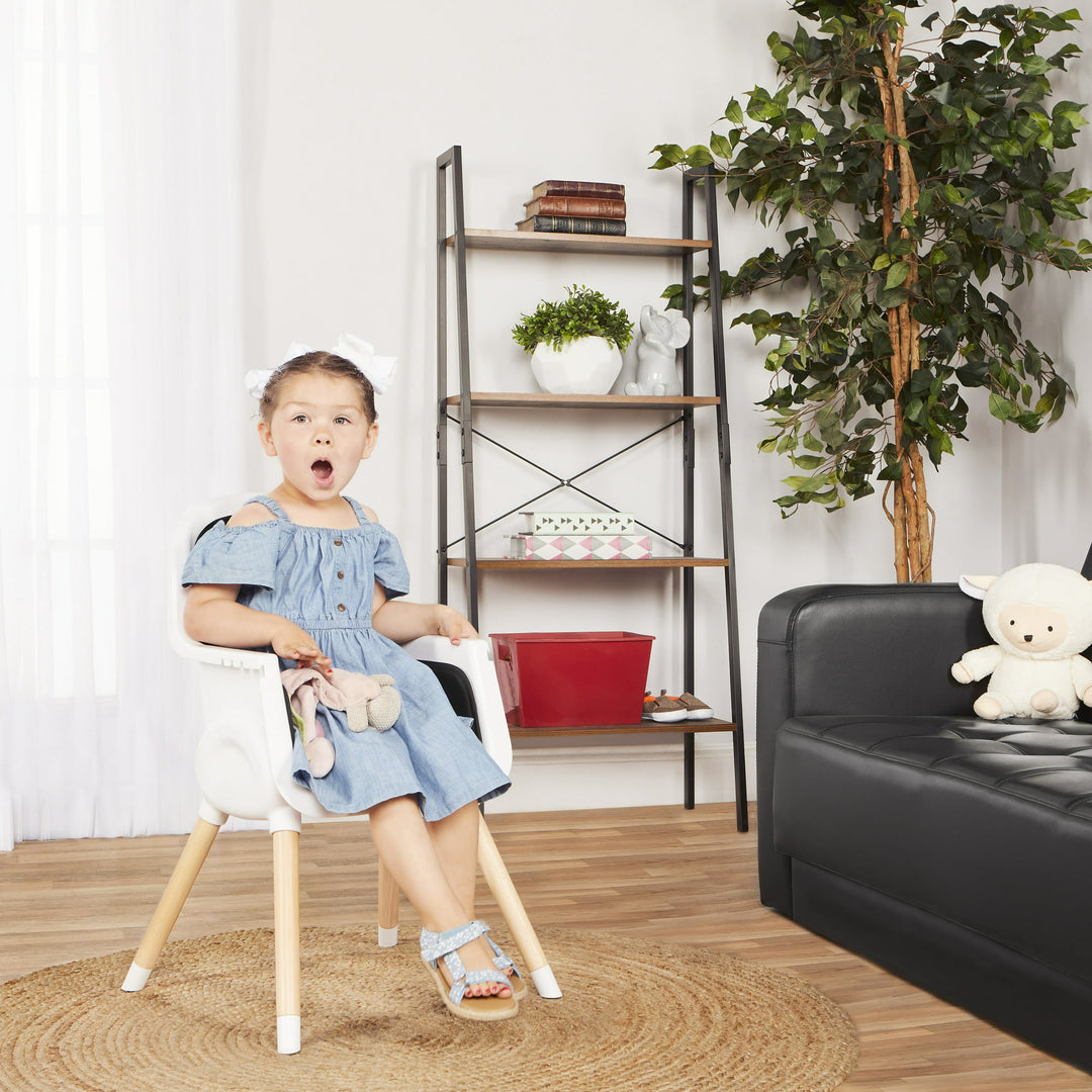Dream on Me - Lulu 2 in 1 Highchair image 1