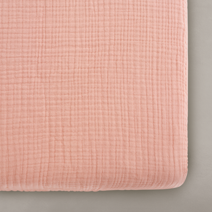 Oilo - Crib Sheets - Rosette Pink - Premium Muslin-Oilo image