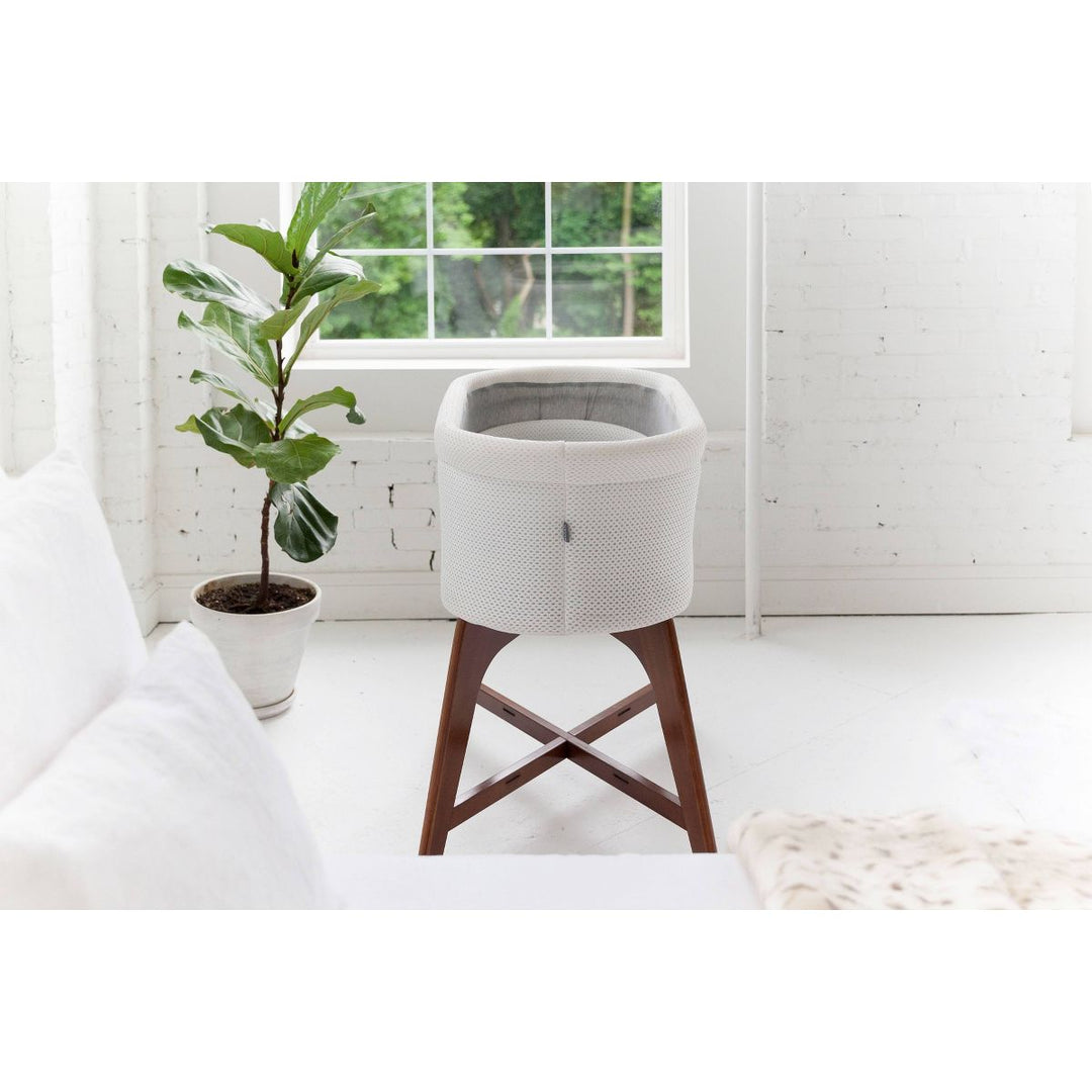 TruBliss - EVI Smart Bassinet image 4
