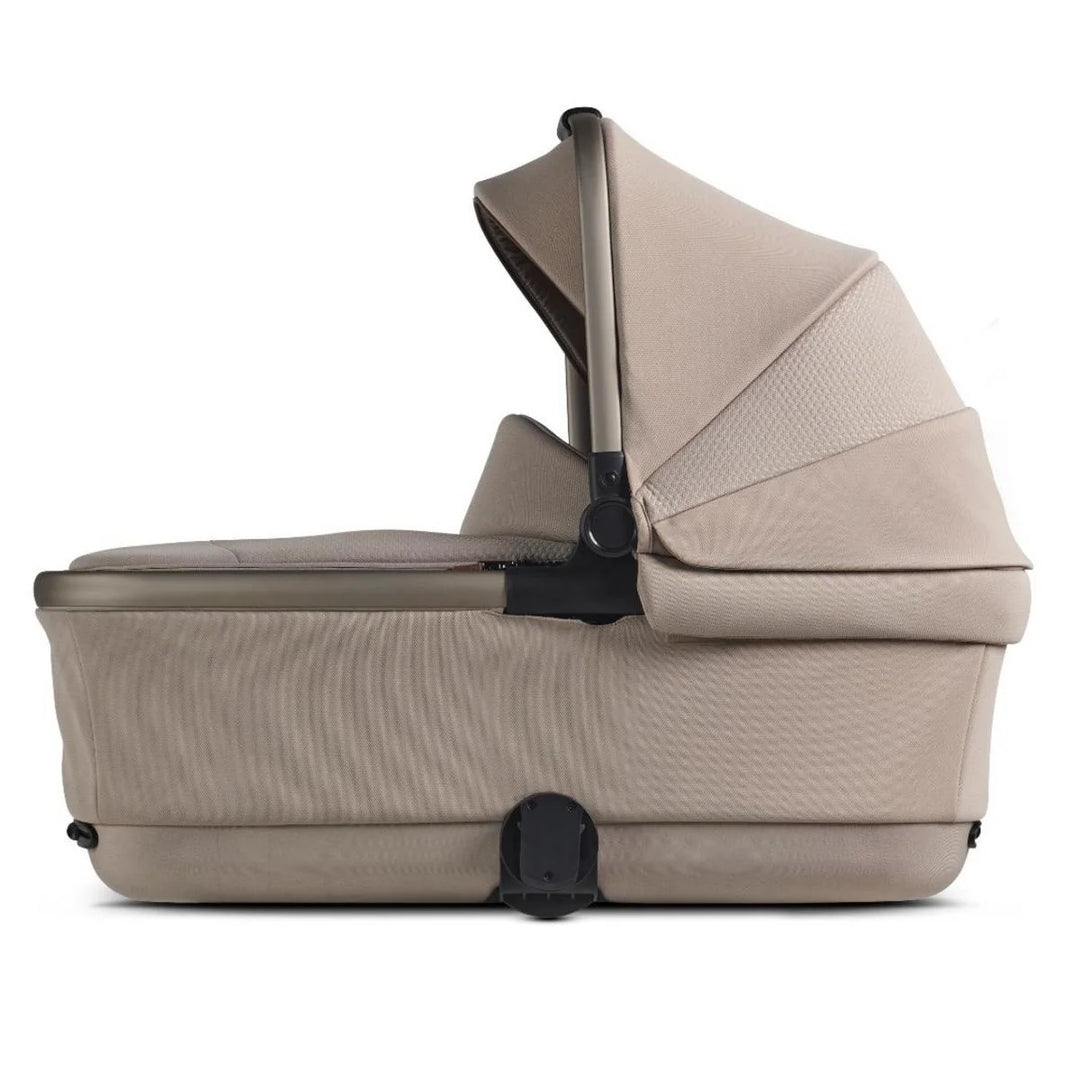 Silver Cross Reef 2 Folding Bassinet image 0